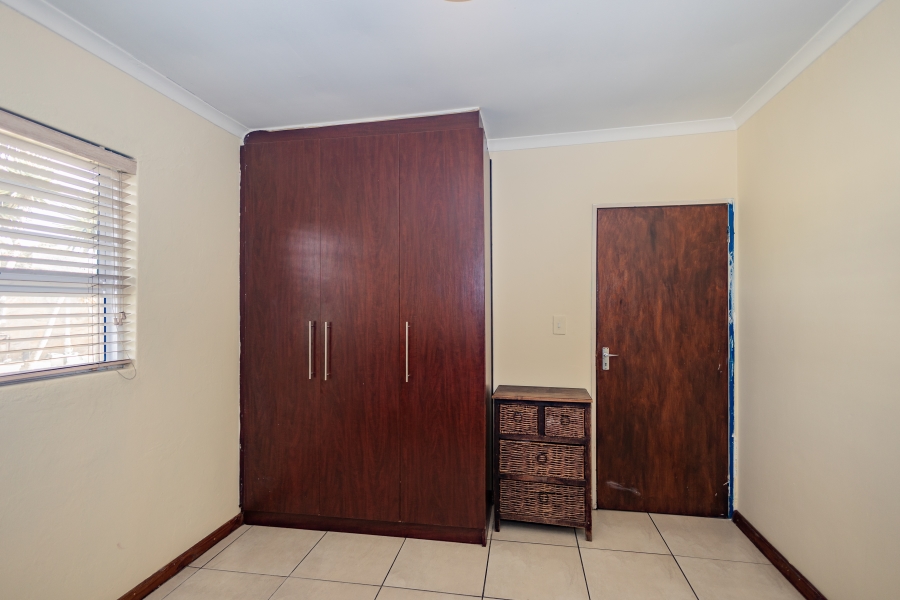 5 Bedroom Property for Sale in Ruyterwacht Western Cape
